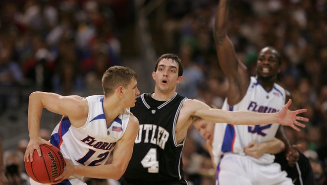 Butler basketball A.J. Graves guards Florida basketball player Lee Humphrey  during their 2007 NCAA Division I Men?s Basketball Championship Sweet Sixteen game loss to Florida at Edward Jones Dome in St. Louis Friday, March 23, 2007. Florida  won 65-57. ( Photo by Heather Charles/ The Star)