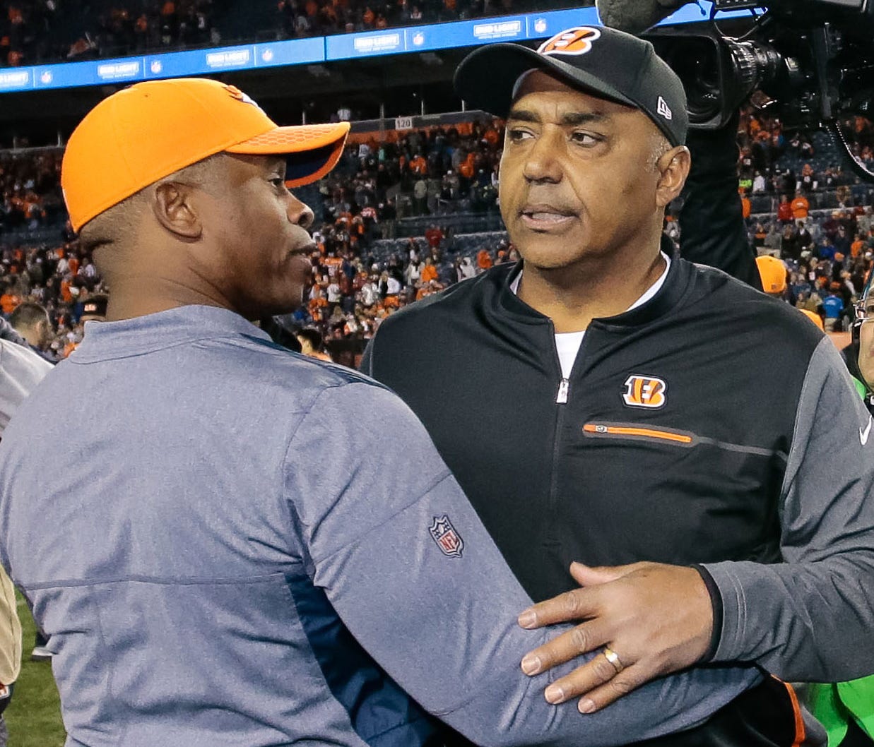 Vance Joseph, left, and Marvin Lewis have combined for seven wins in 2017.