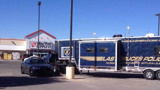 LCPD Mobile command sets up shop at Tractor Supply