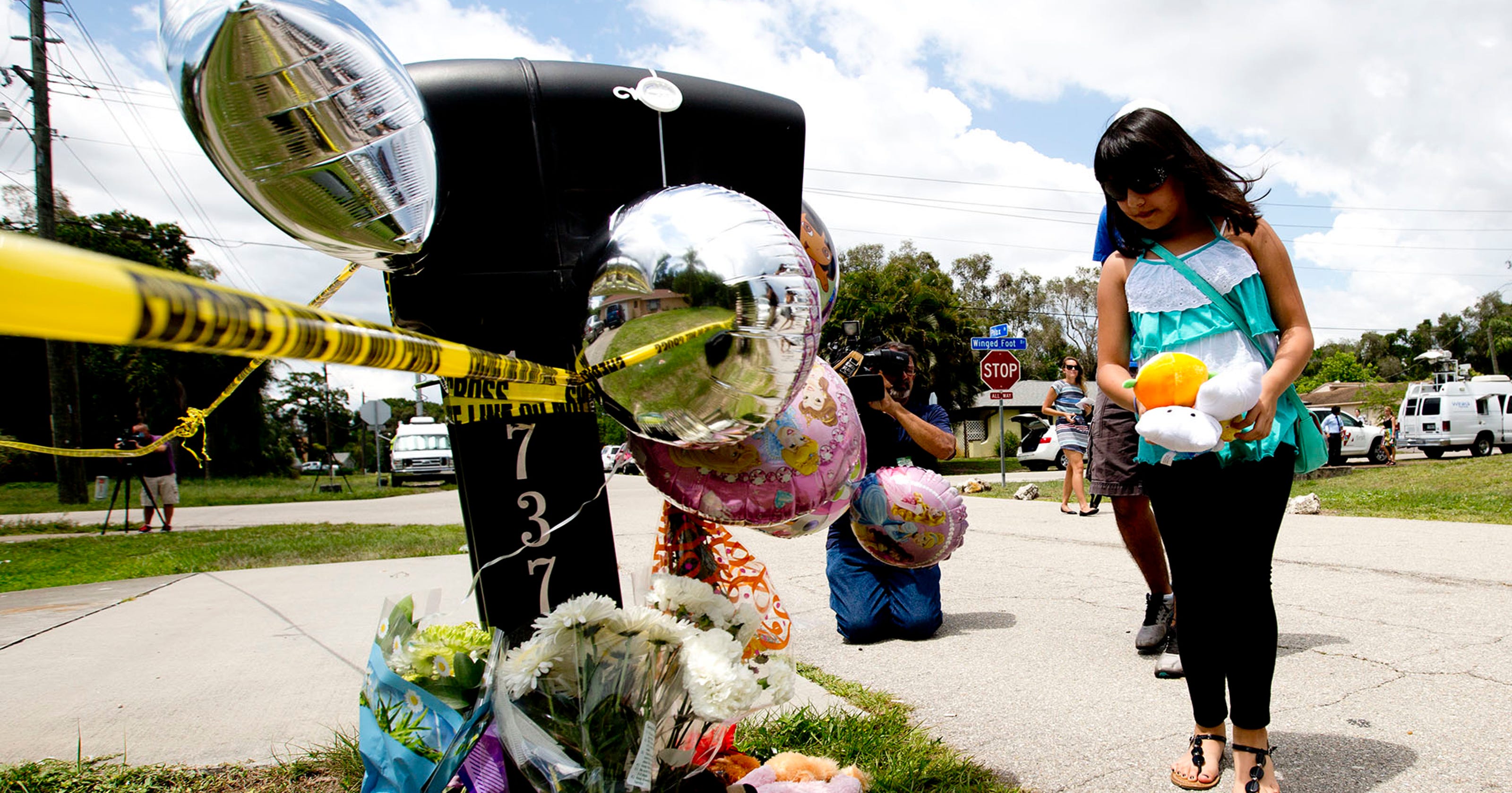 Family has no idea what went wrong in murdersuicide