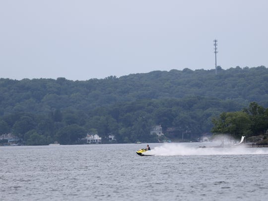 New Jersey Lakes Have Phosphorus Overload Causing Algae Blooms