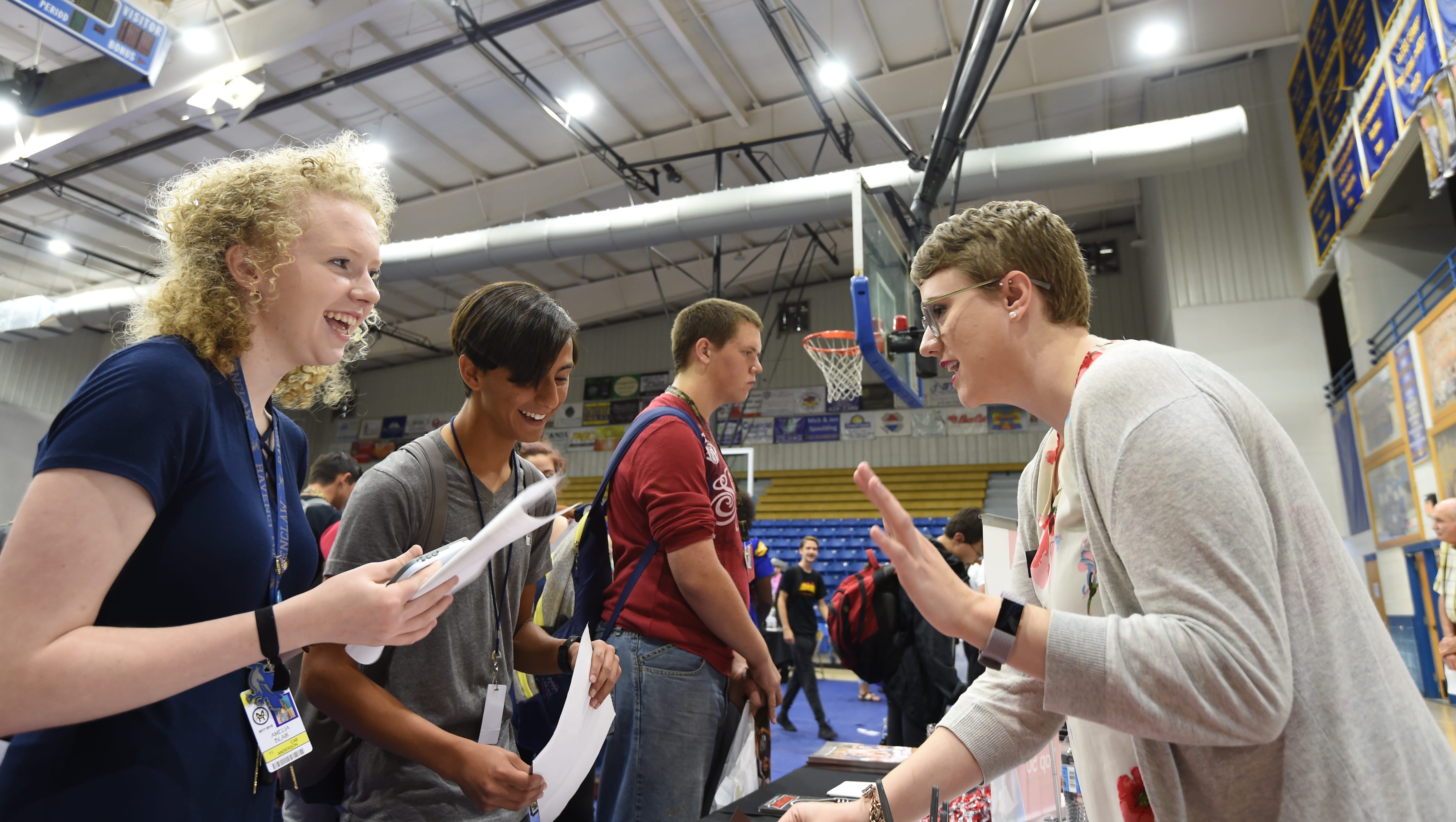 College Fair Students Get Important Advice On College Career Choices
