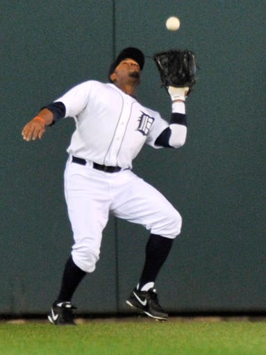 Tigers center fielder Rajai Davis catches a fly ball off the bat of Chicago's Avisail Garcia in the fourth inning.