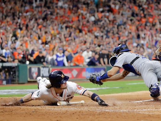 Game 3 at Minute Maid Park: Houston Astros right fielder