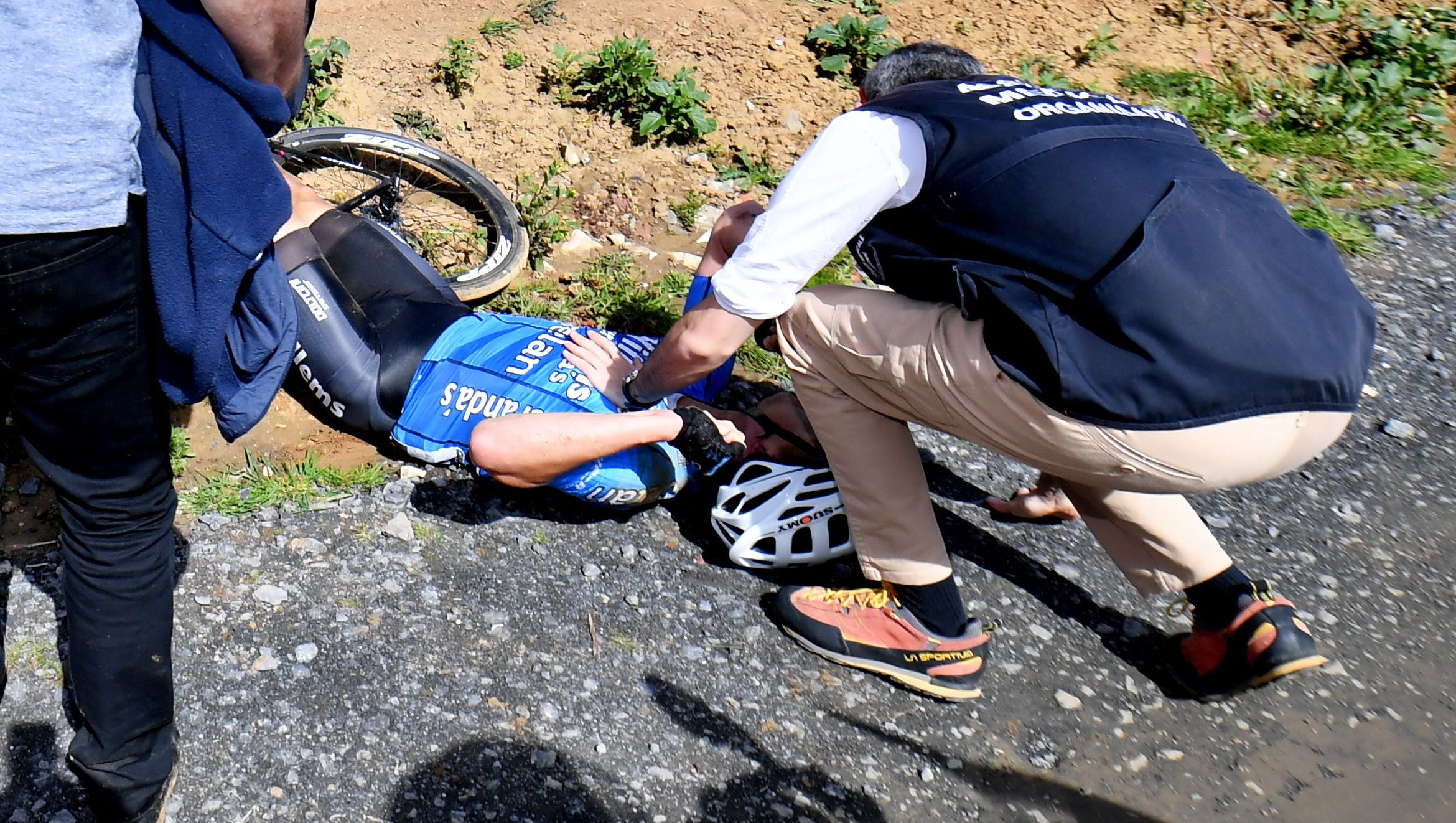Belgian Cyclist Dies After Collapsing In Paris Roubaix Race