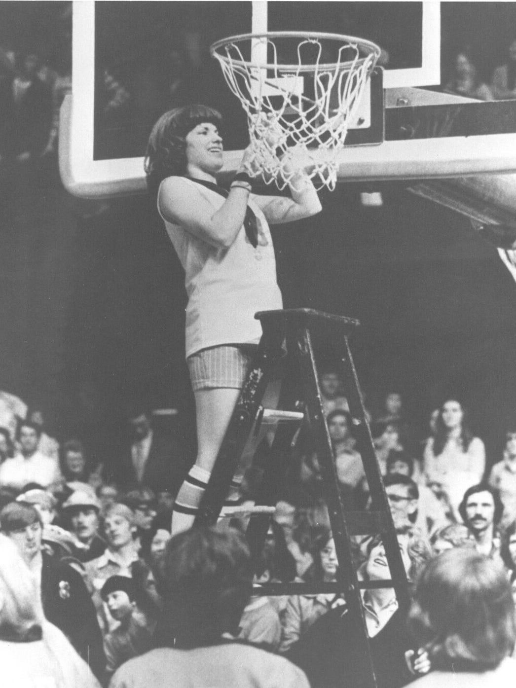 40 Years Later Judi Warren Stole The Show At First Girls