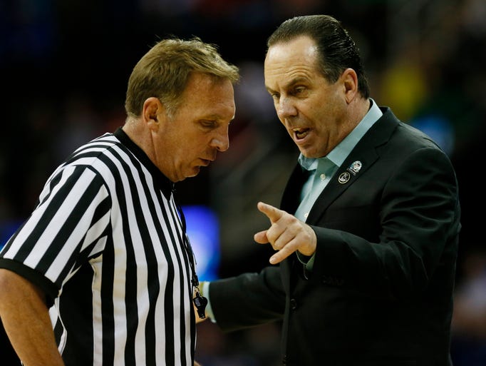 NCAA tournament coaches yelling at refs