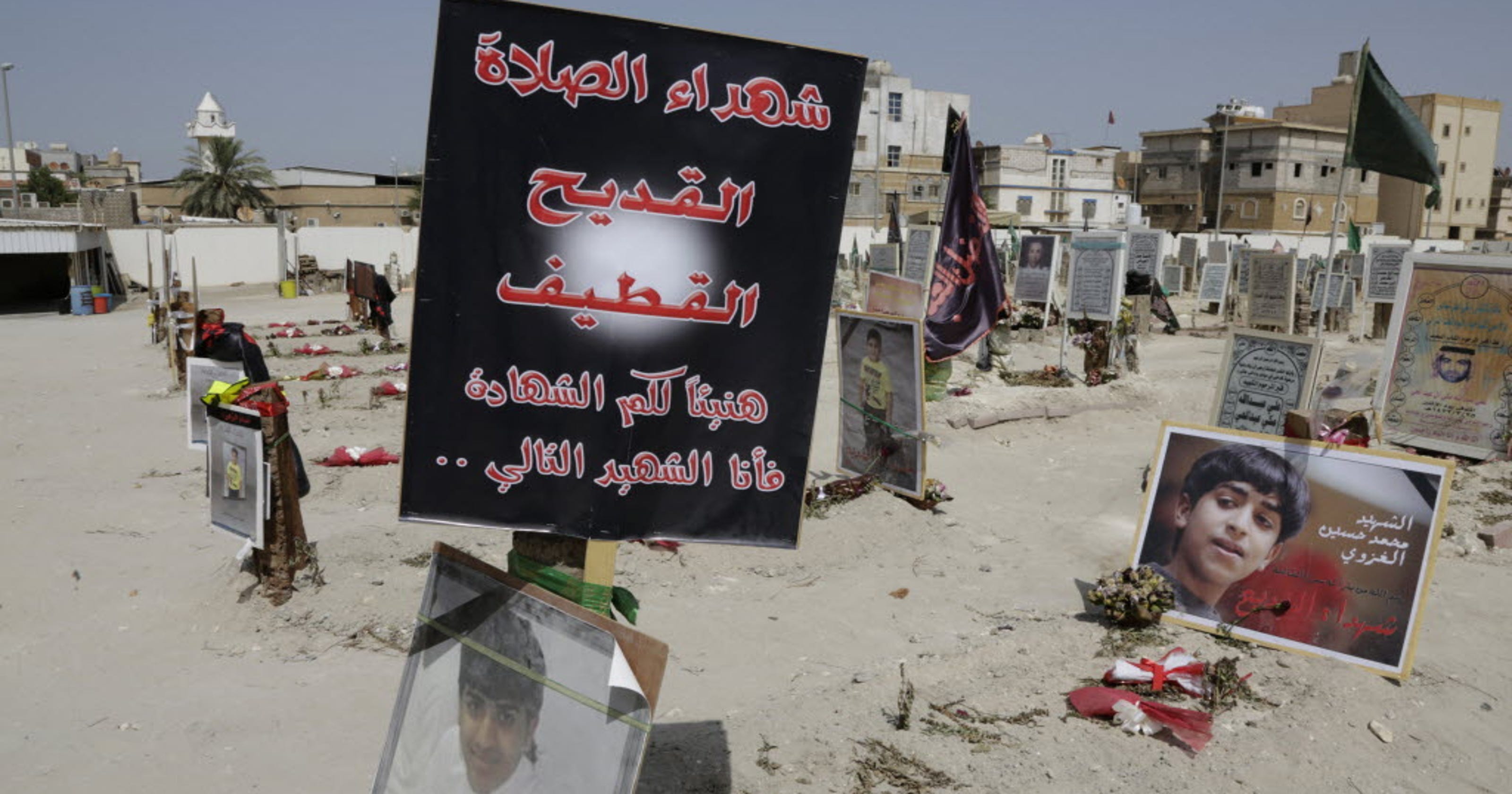 Saudi Arabia says it stopped Islamic State attacks, arrests 400