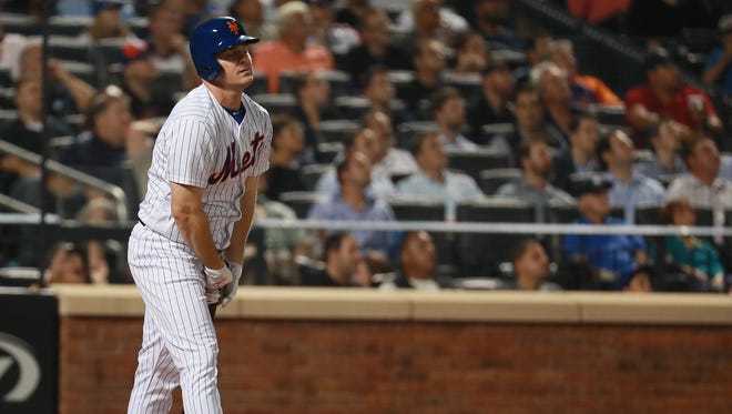 Jay Bruce is struggling in a Mets uniform. Tuesday night he was lifted for a pinch hitter.