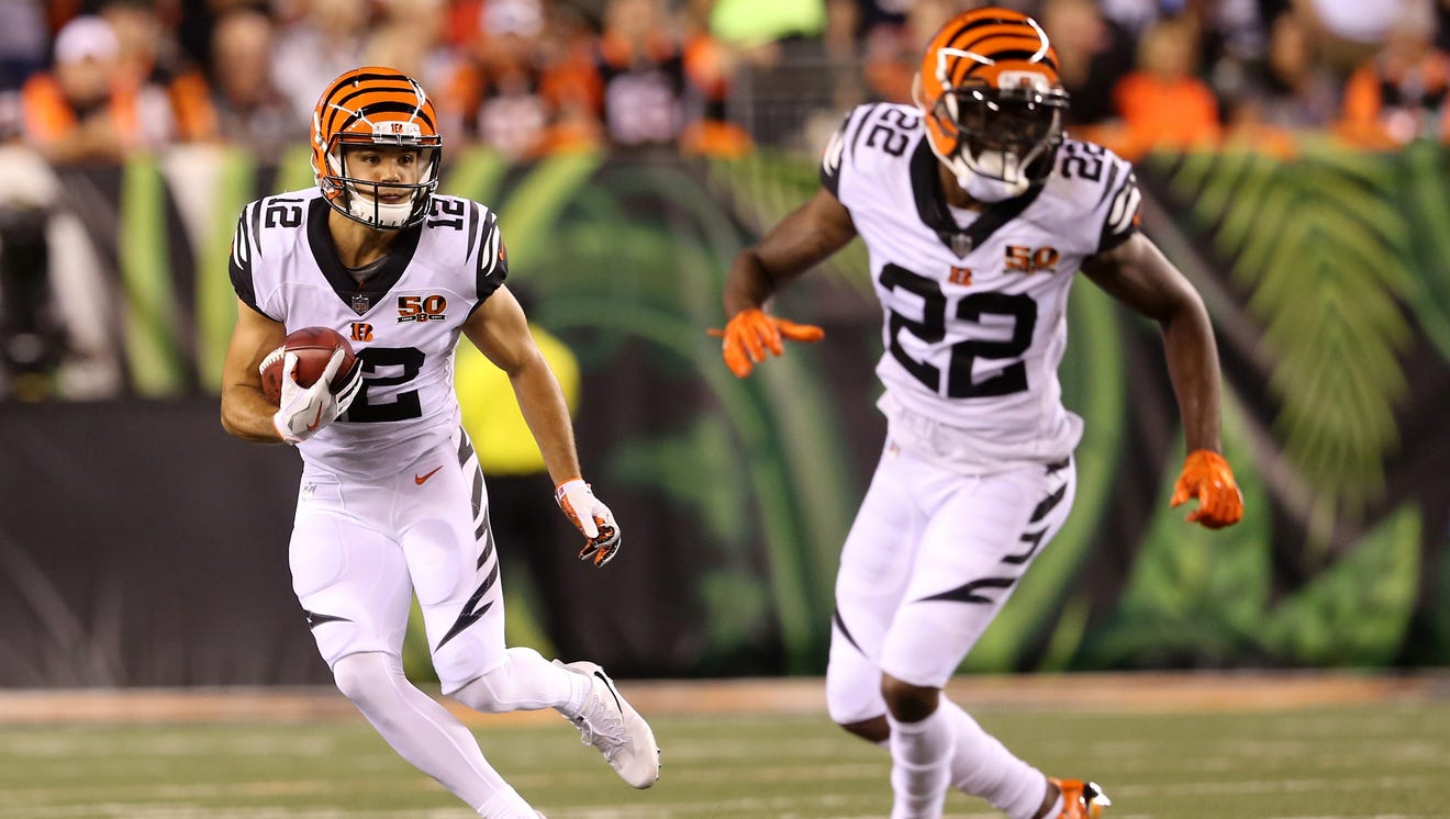 Bengals play waiting game on anthem policy
