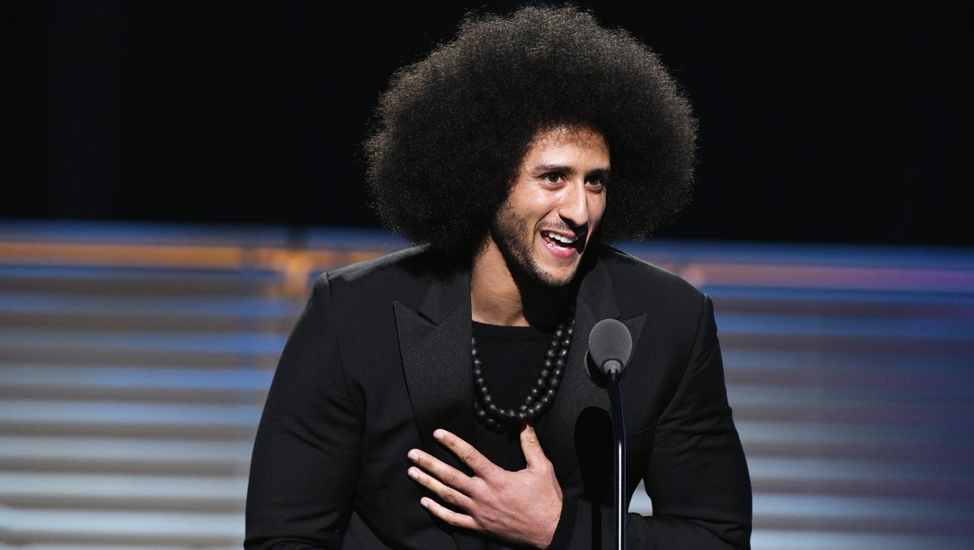 Beyoncé Surprises Colin Kaepernick With Sports Illustrated's Muhammad Ali 2