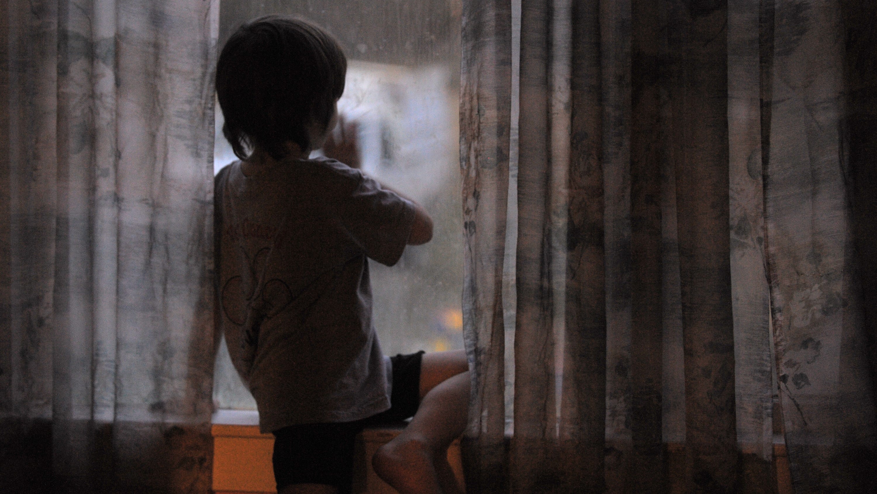 Researchers look at boygirl differences in autism