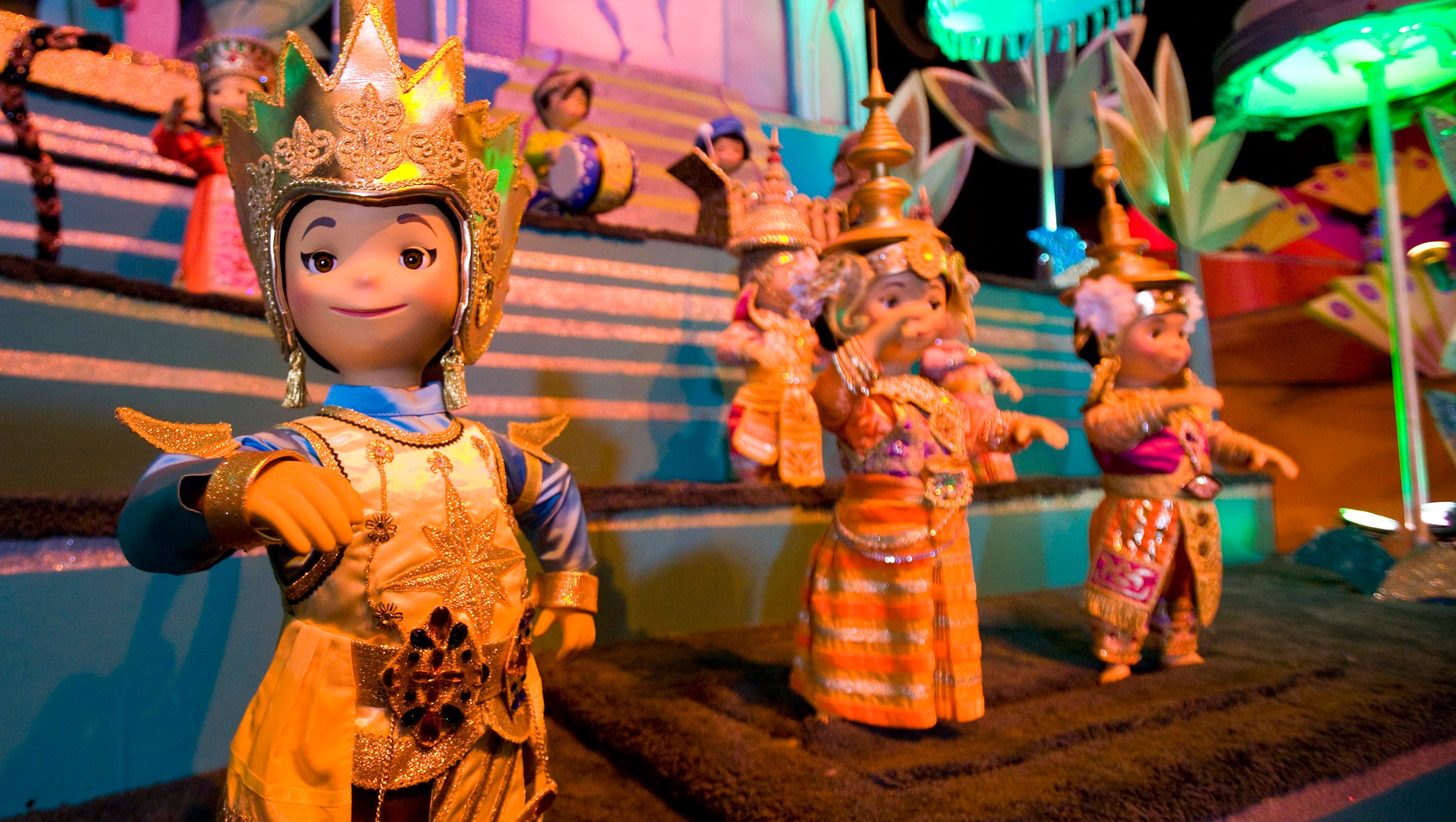 Time To Ditch Small World Disneyland S 5 Worst Rides