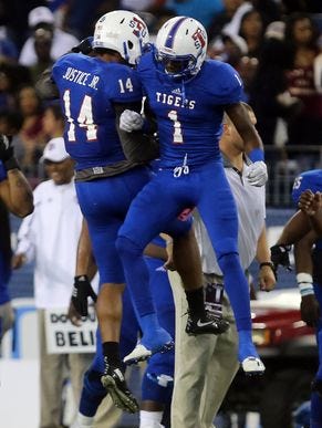 Tennessee State could use a big play from receiver Steven Newbold (1), who averages 24.4 yards per catch, in Saturday's game at Vanderbilt.