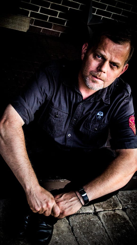 Electric guitar helps singer/songwriter Matthew Ryan push creativity