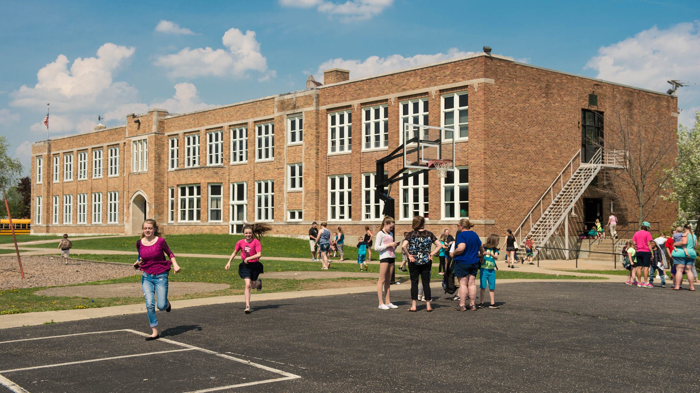 Lakeview schools considering bond issue