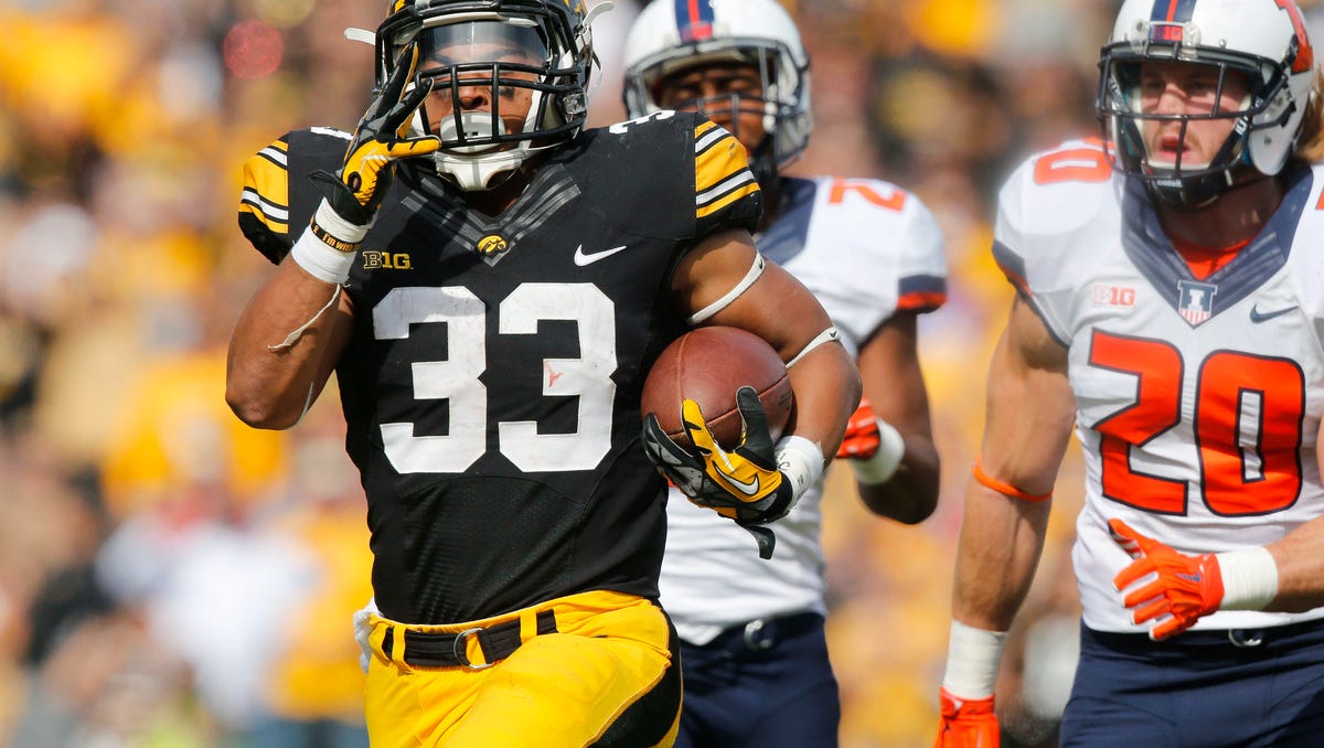 Photos Iowa vs. Illinois