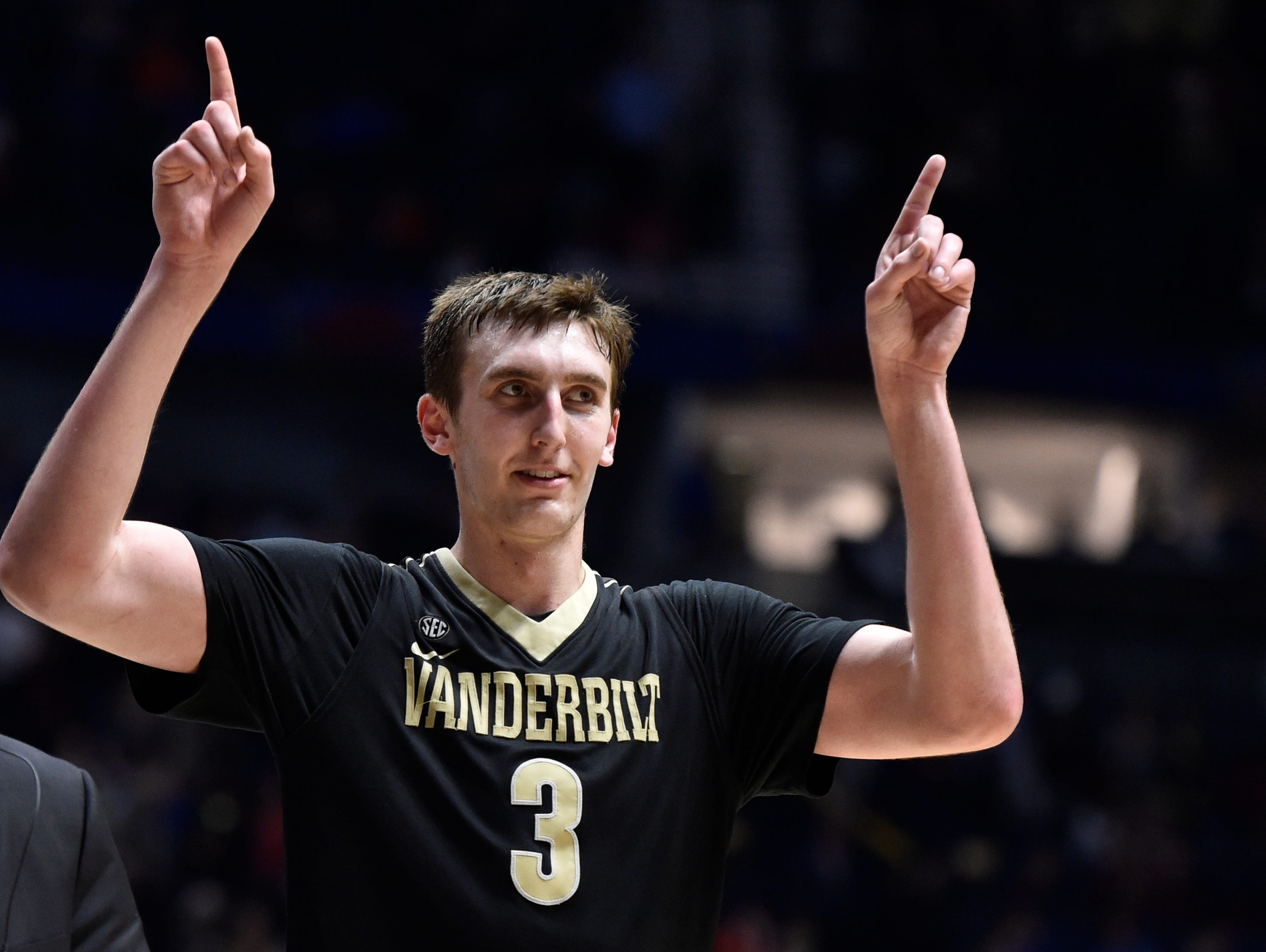 Vanderbilt’s Luke signs with New York Knicks USA TODAY Sports