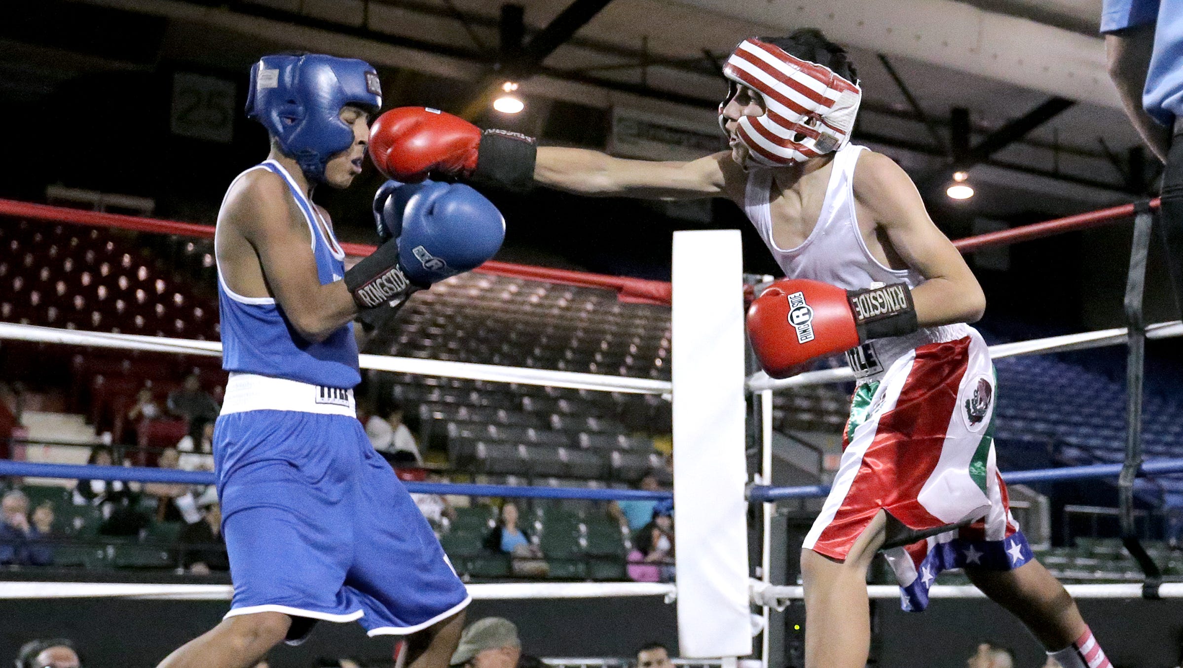 Rojas impressive in Golden Goves boxing debut