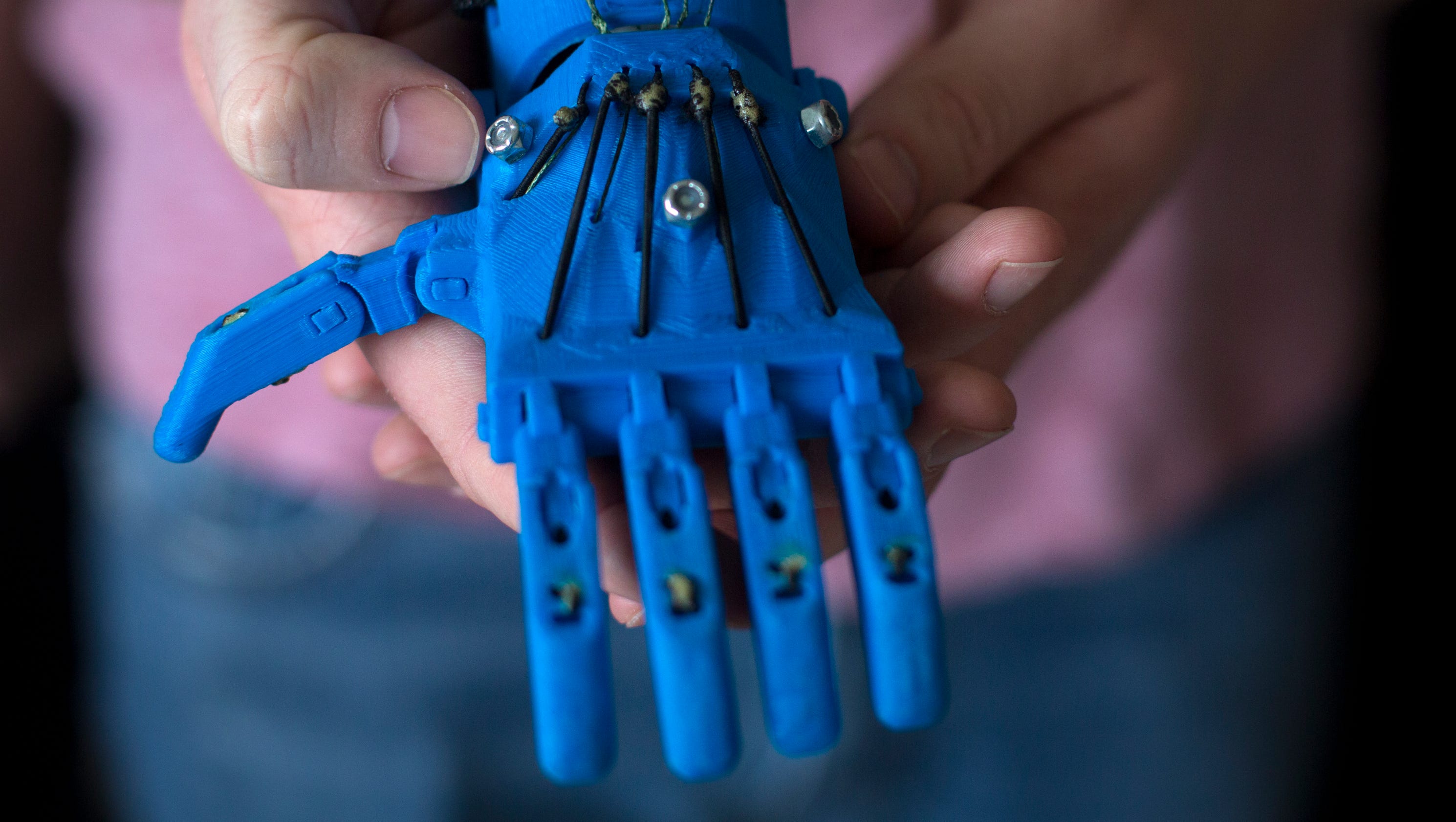 College students build 3D-printed prosthetic hands for kids