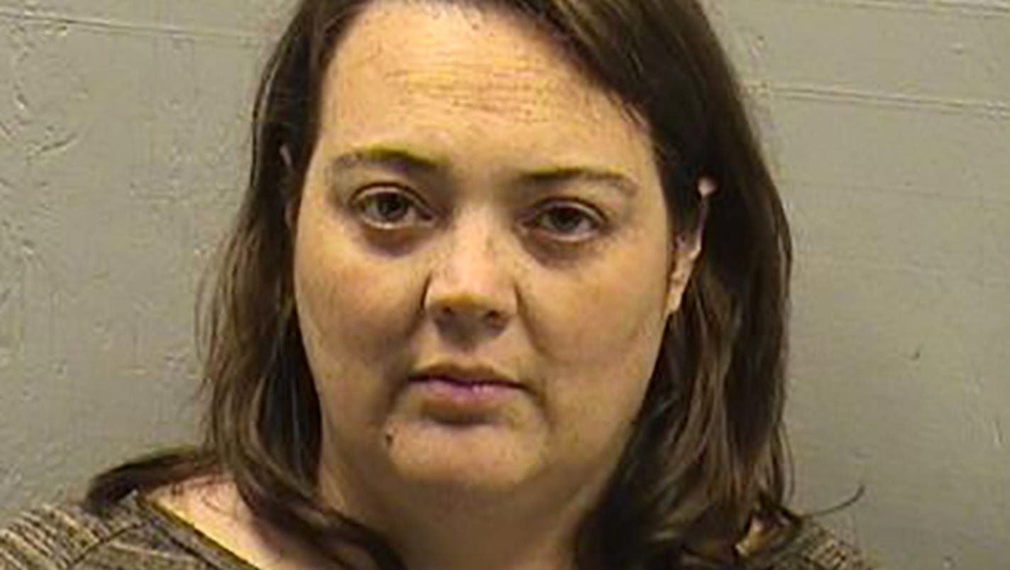 ExPearl River, Miss. clerk arrested