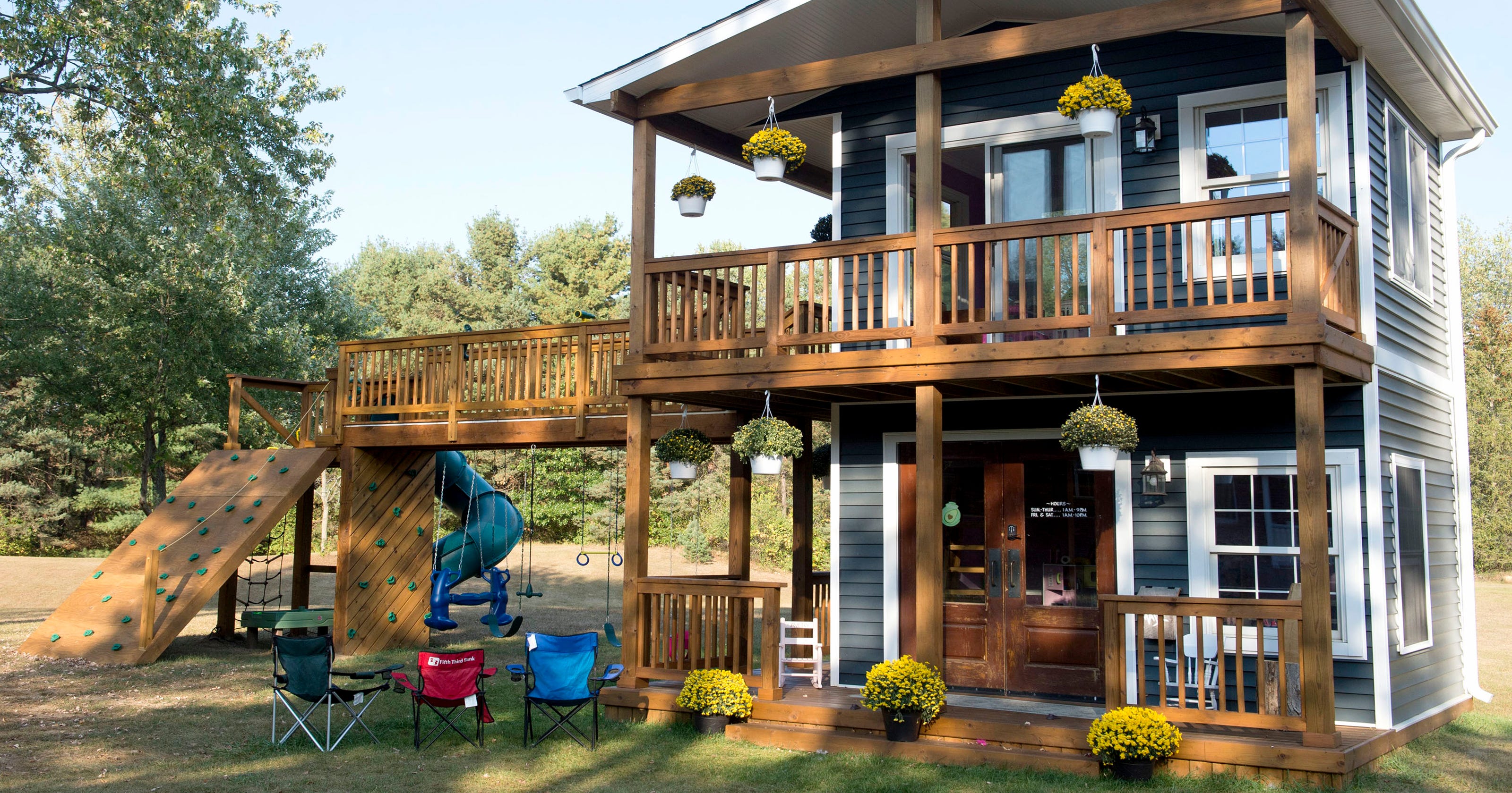Michigan dad builds 2 story life sized playhouse for his 