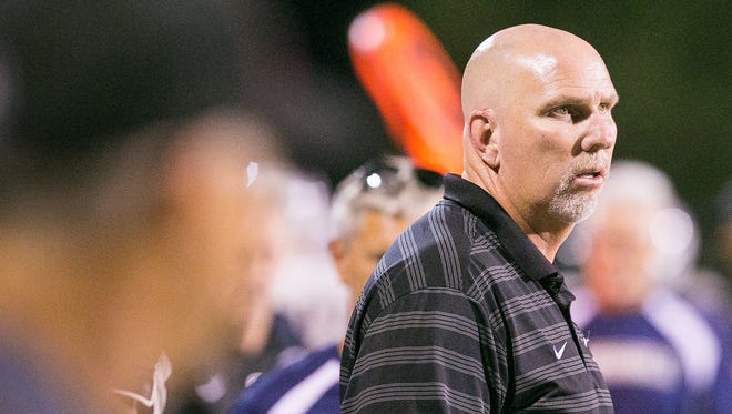 Chandler Hamilton football coach Steve Belles knows his team is in for a fight Friday night against top-ranked Phoenix Mountain Pointe.