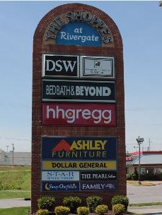 Rivergate Shopping Center Sold For 15 7 Million
