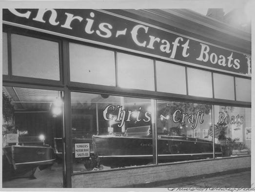 Chris-Craft common these selected images and advertisements