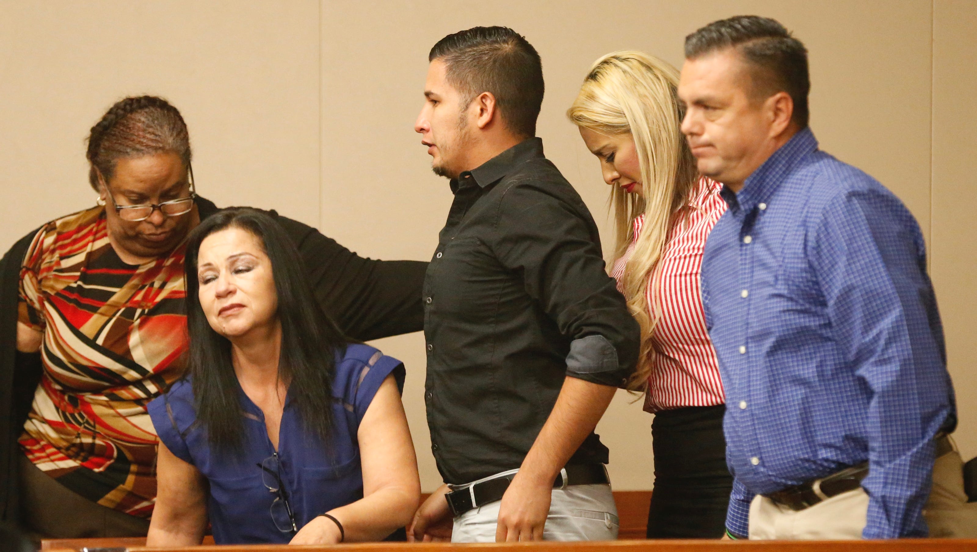 Mistrial declared in Hisaias Lopez #39 s trial in border agent #39 s death Mistrial declared in Hisaias Lopez #39 s trial in border agent #39 s death
