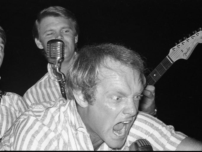 Resultado de imagen de glen campbell with the beach boys