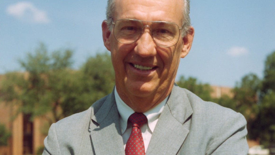 Abilene booster Jesse Fletcher remembered at memorial service