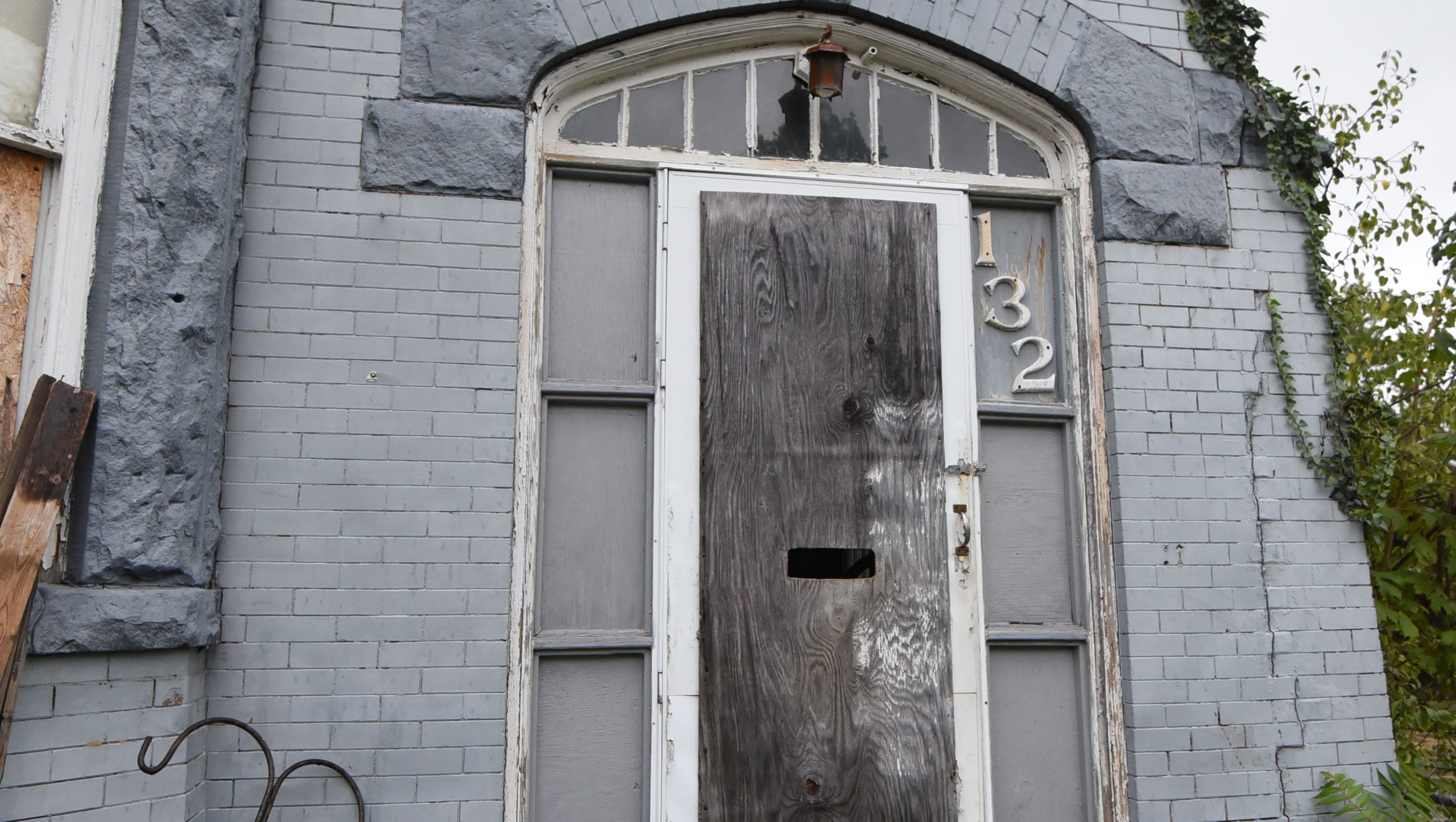 Shawn Grate 'No soul to read' in Mansfield