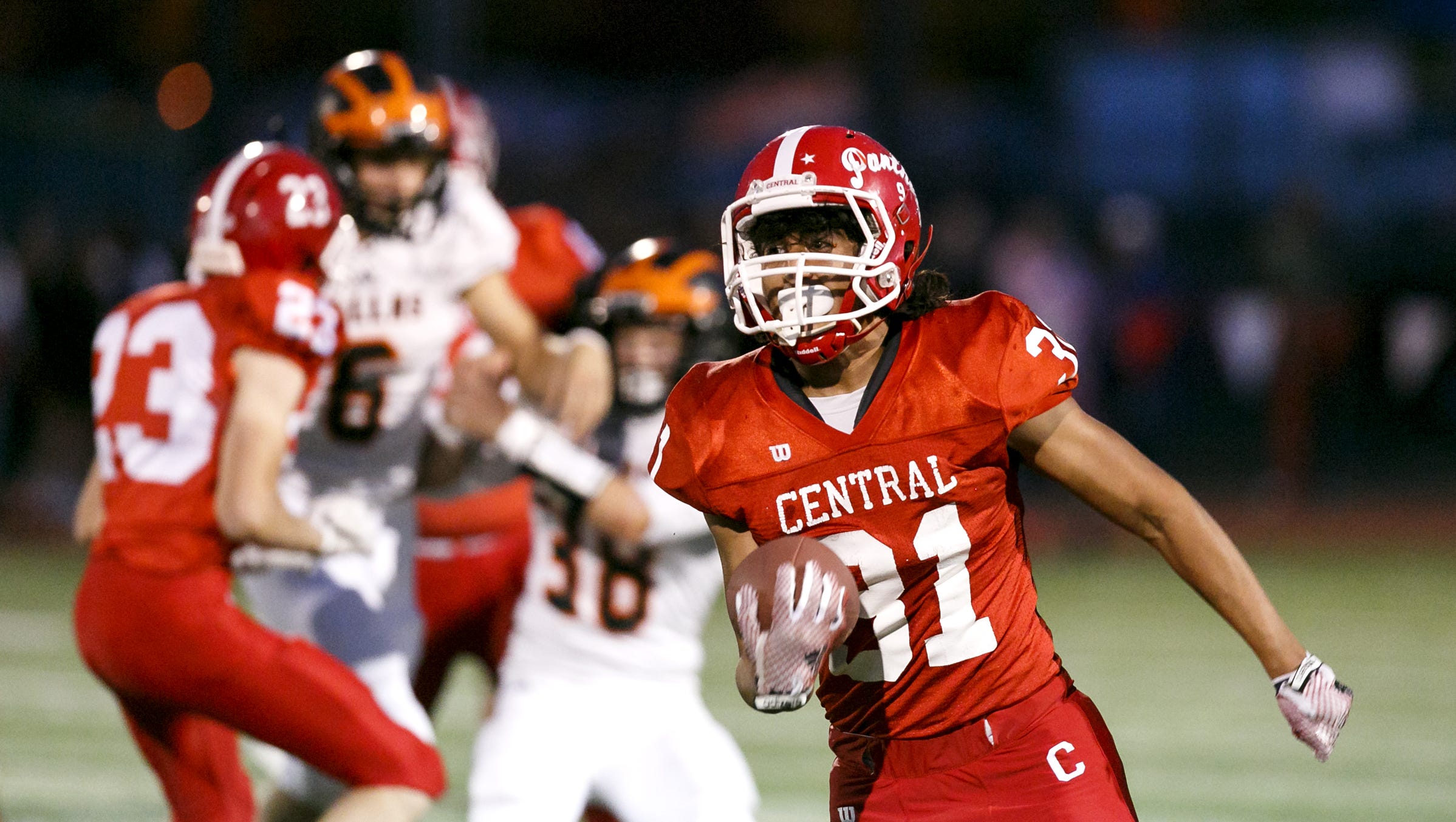 Class 5a Dallas Central Football Advance In Playoffs Silverton Season Ends