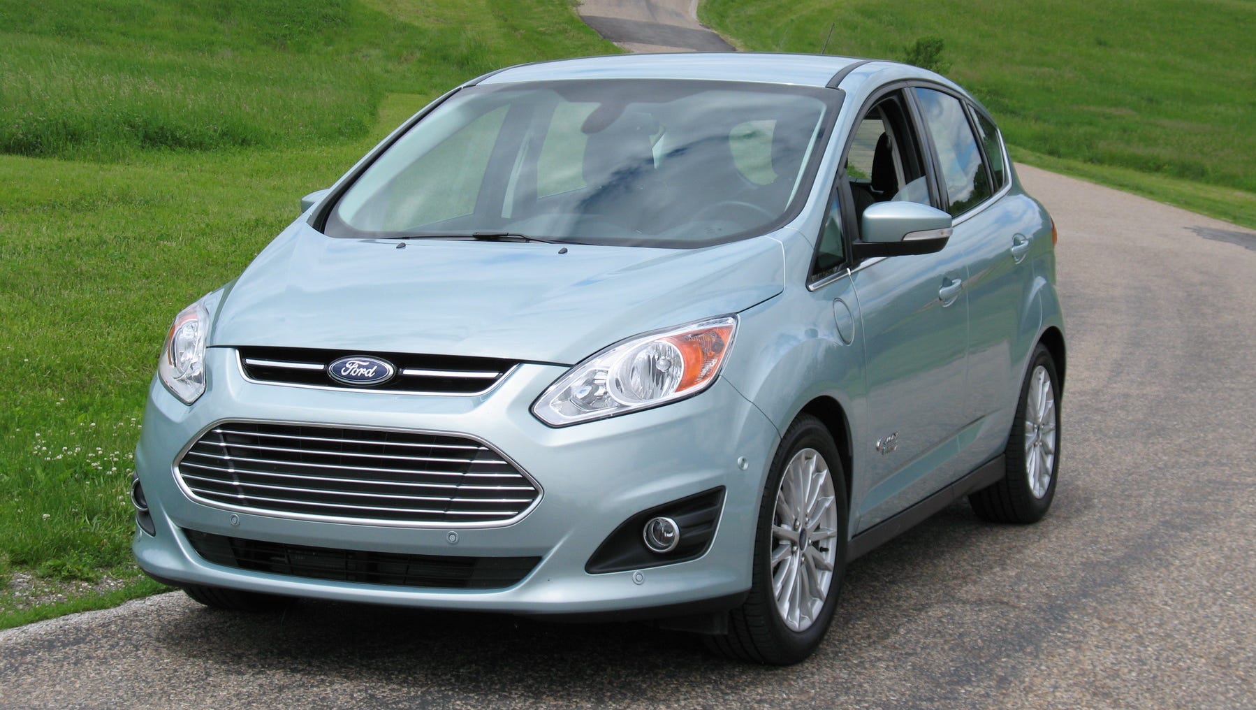16 Ford C Max Hybrid Energi Continues To Excite