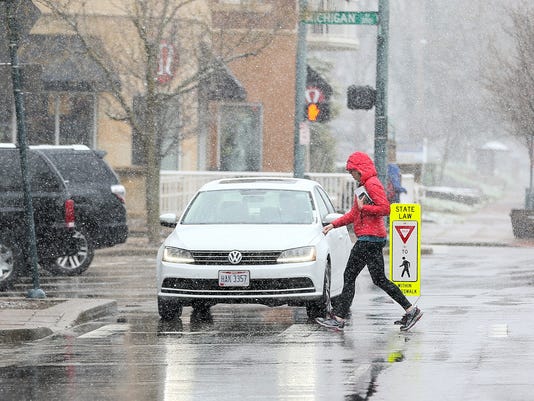 Cincinnati Weather Snow Is Coming Here S How To Drive In It