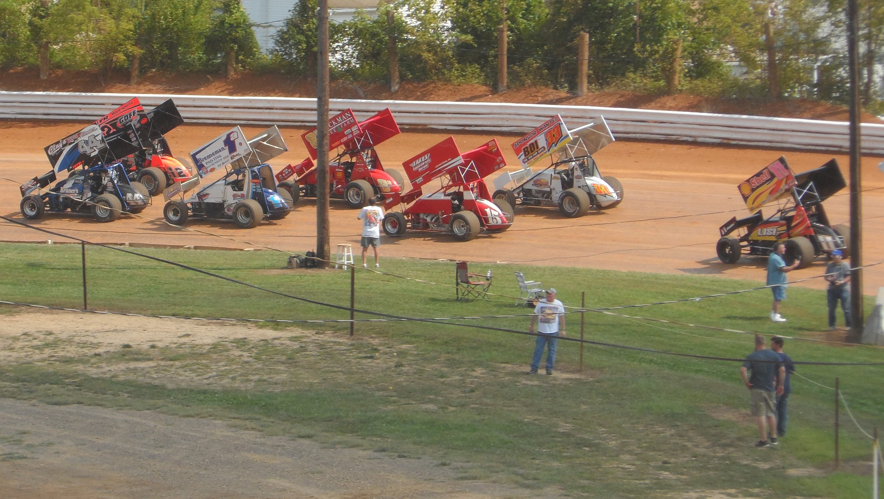DIRTTRACK RACING Starks races to sprintcar triumph at Port Royal
