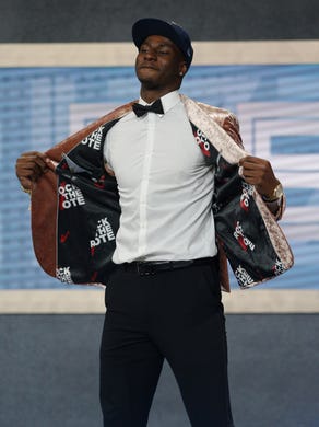 Jaren Jackson, Jr. (Michigan State) shows off the inside