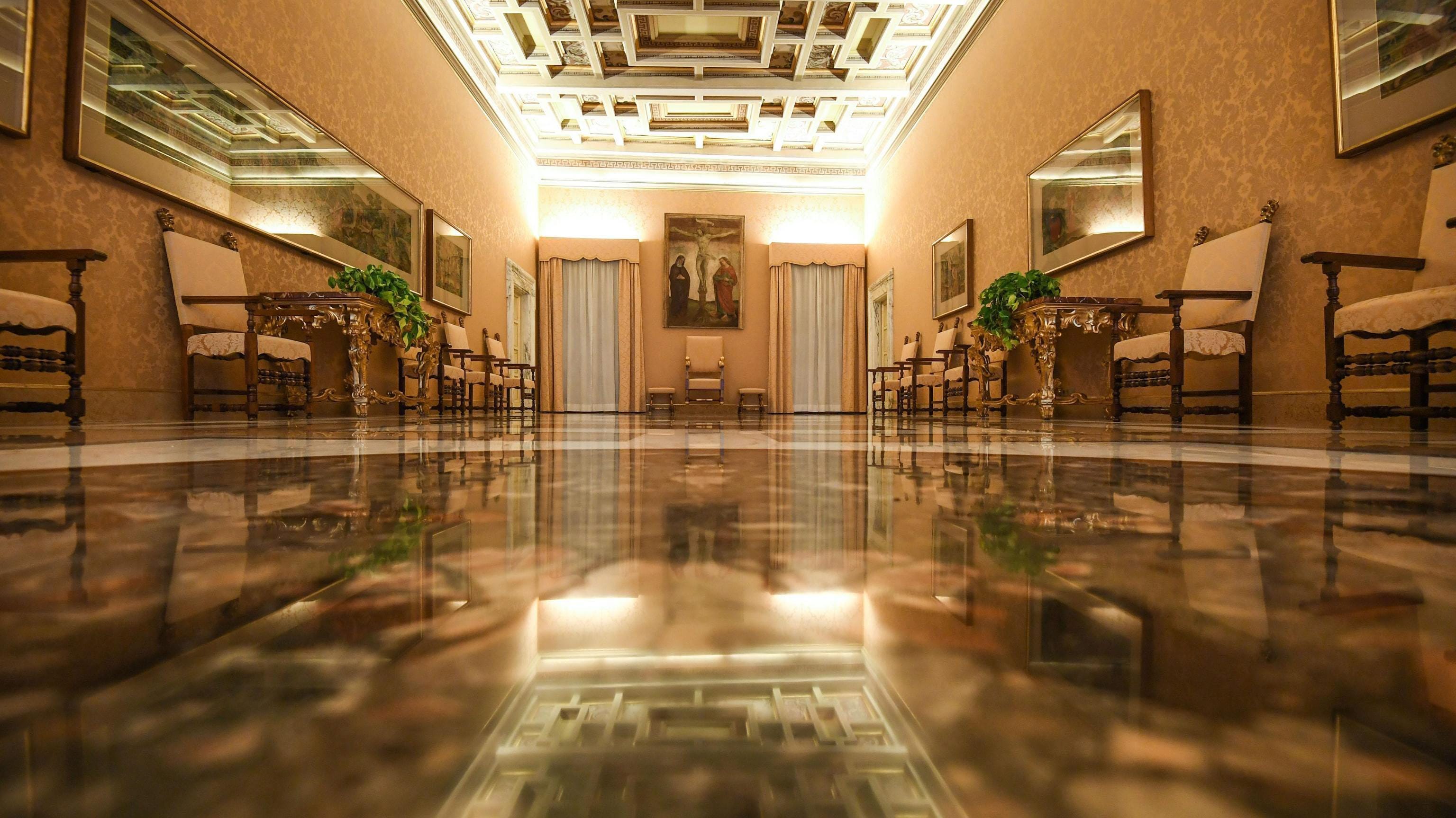 vaticanpopesummerapartmentpublic