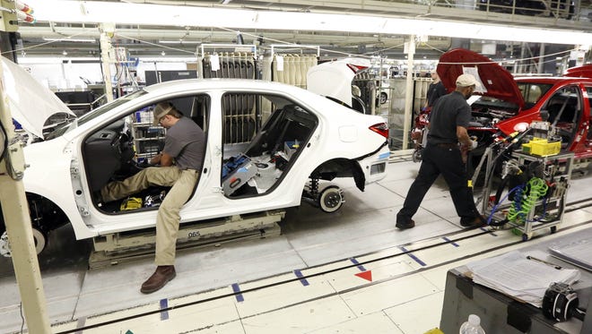 Gains manufacturing jobs, like those at Toyota's plant in Blue Springs, helped Mississippi's unemployment rate drop a percentage point the past year.