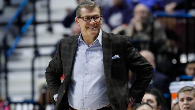Geno Auriemma on decline of women's coaches: 'Not as many women want to  coach'