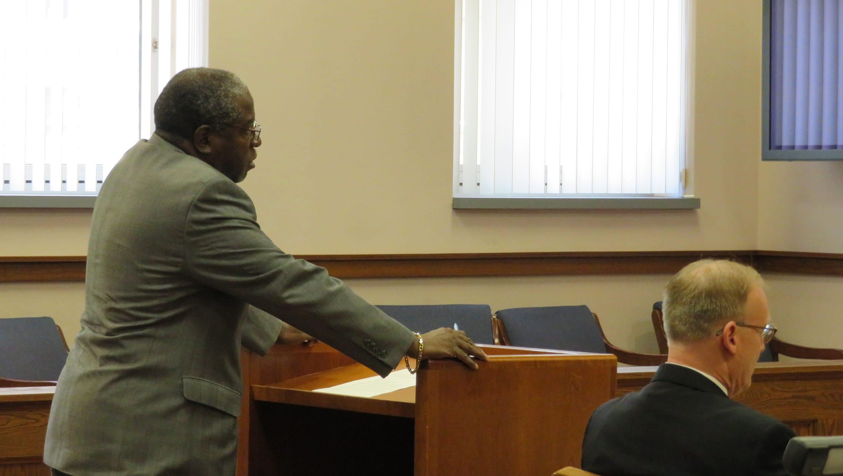 JC ARSON: Panicked 911 caller names murder defendant