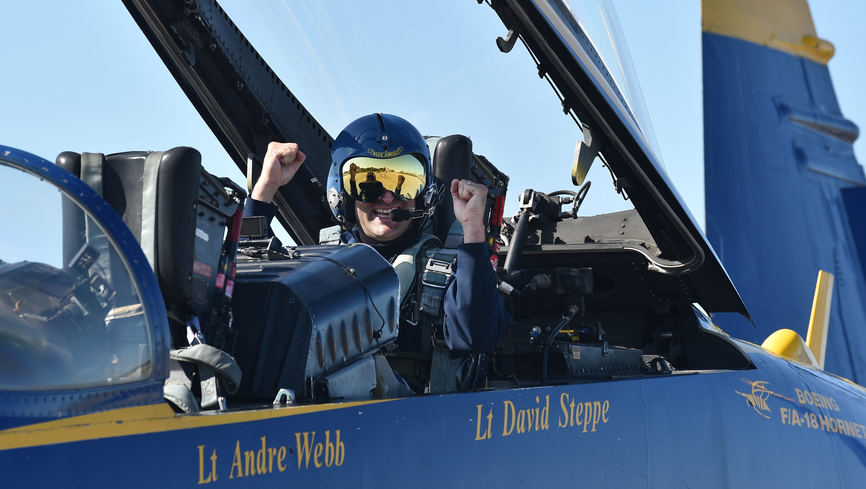 Blue Angels jet pulls 7.3 G's during media flight at Vero Beach Air Show