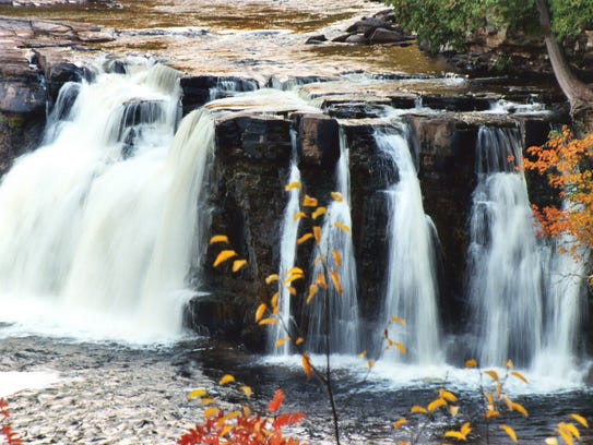 North Country Trail/Porcupine Mountains waterfall hike,