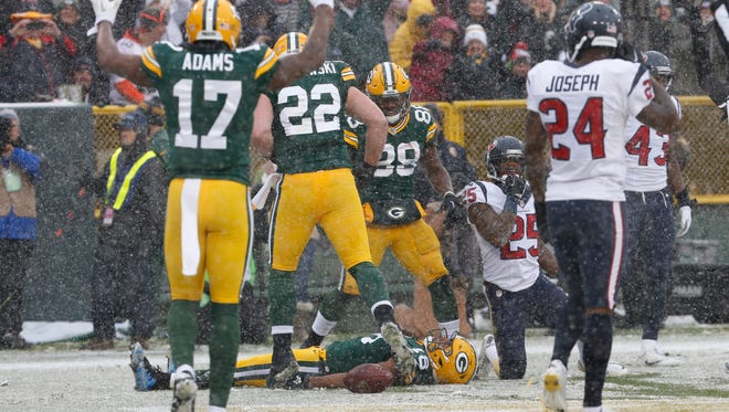 Packers Te Martellus Bennett Does Part To Bring Back Td Celebrations
