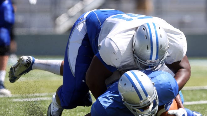 MTSU defensive lineman Shaquille Huff was named the defensive player of the week.