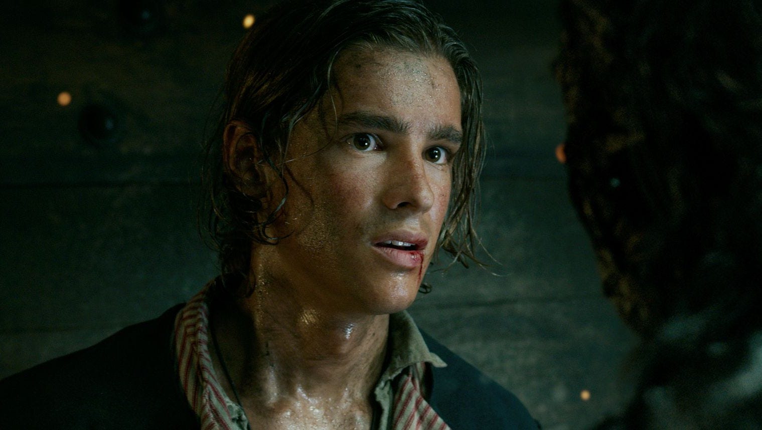Brenton Thwaites Is The New Pirates Of The Caribbean Dead Men Hottie
