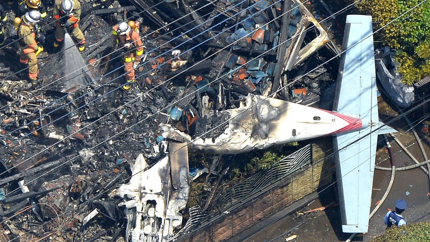 3 killed when plane crashes into Tokyo neighborhood