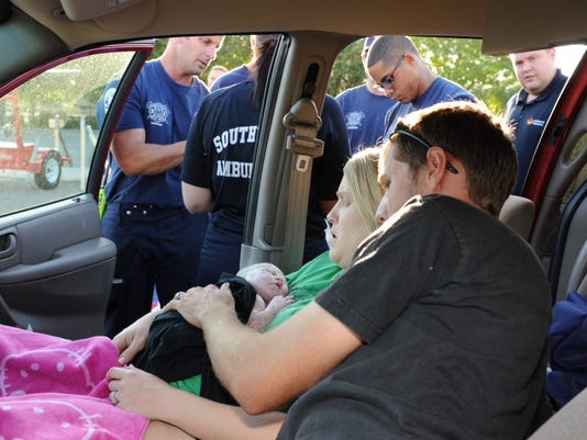 Woman Gives Birth In Mesa Parking Lot
