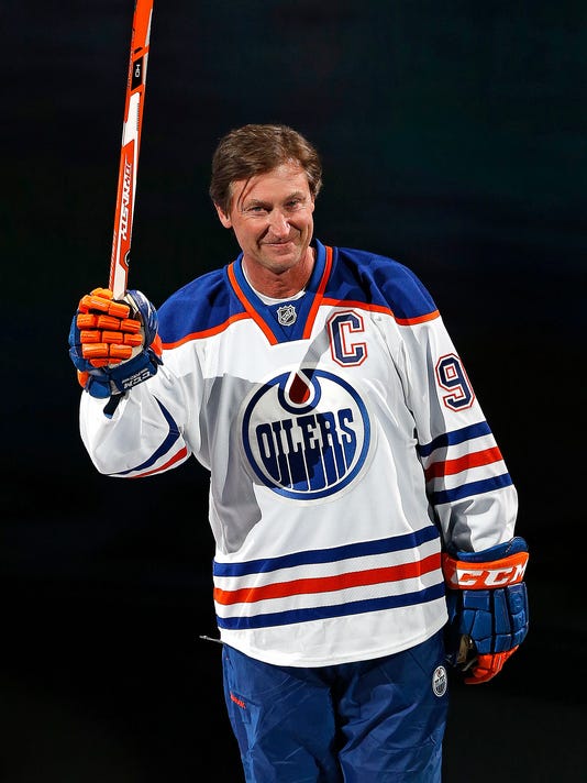 Wayne Gretzky to hit the ice in Oilers alumni game against ...